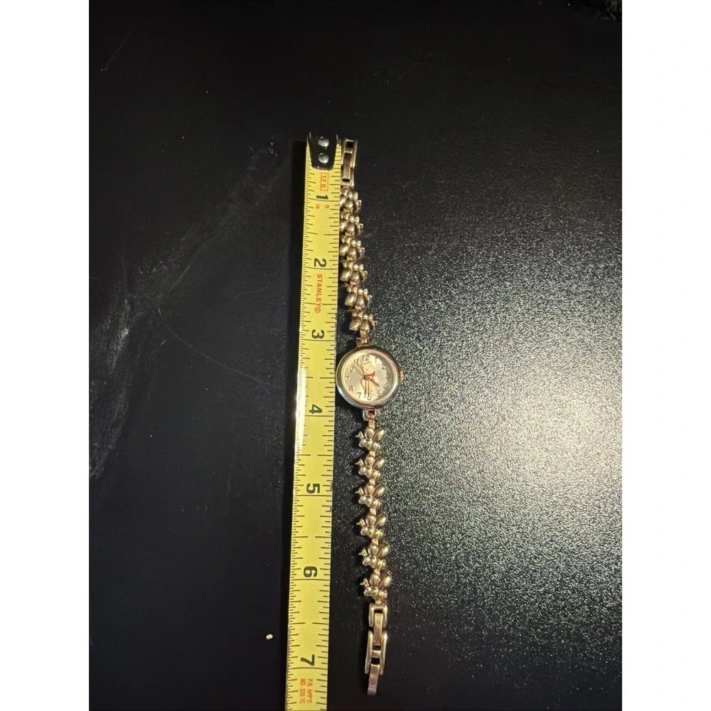 Disney Winnie The Pooh Honey Bee Links Gold Watch Adjustable 7